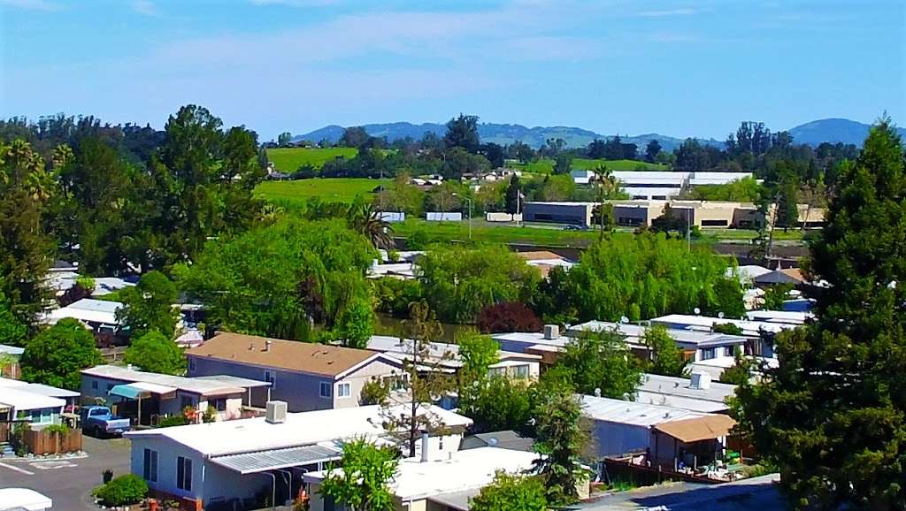 Leisure Lake Mobile Home Park | 300 Stony Point Rd #507, Petaluma, CA 94952 | Phone: (707) 763-6805