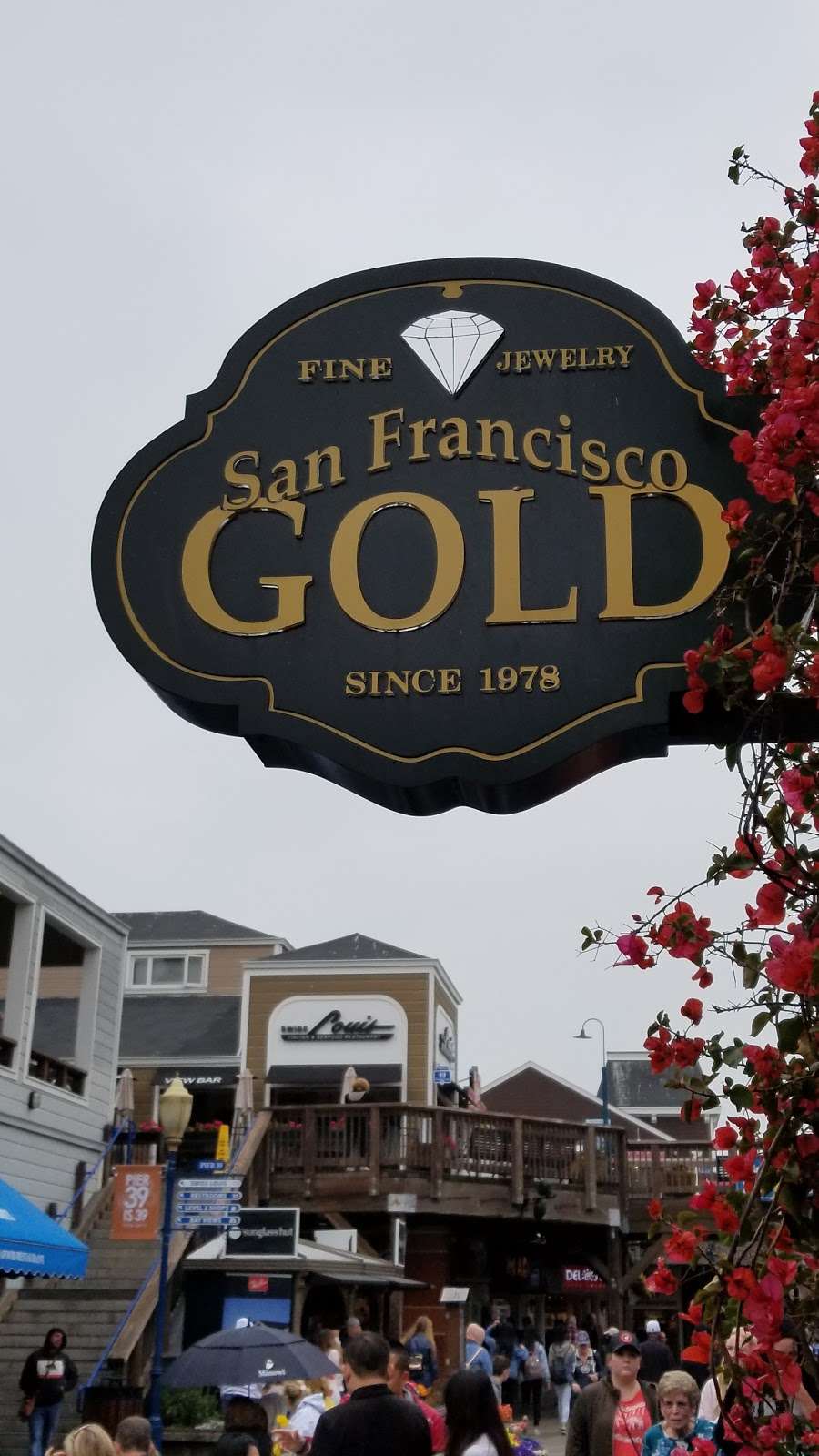 SF Gold | Pier 39, San Francisco, CA 94133, USA