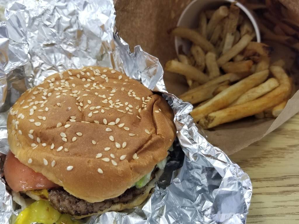 Five Guys | 3090 Helmsdale Pl Suite 370, Lexington, KY 40509, USA | Phone: (859) 263-5555