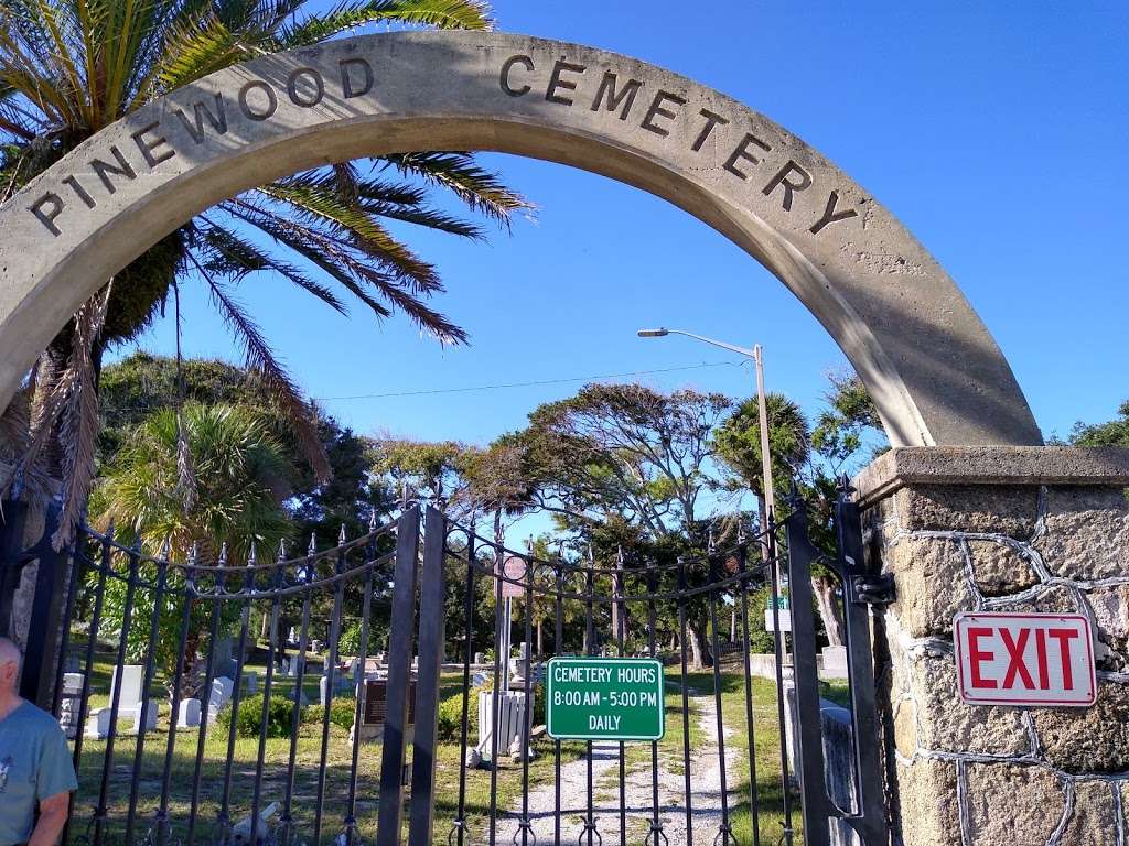 Pinewood Cemetery | Daytona Beach, FL 32118, USA