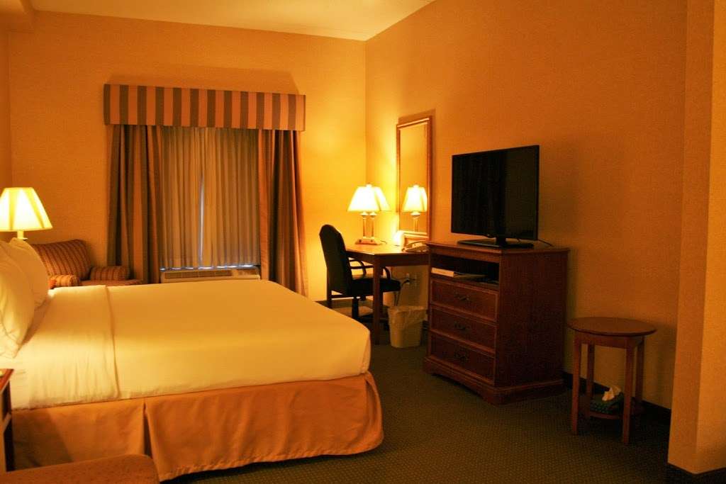 Holiday Inn Express & Suites Drums-Hazleton (I-80) | 1 Corporate Drive, Drums, PA 18222 | Phone: (570) 788-8081