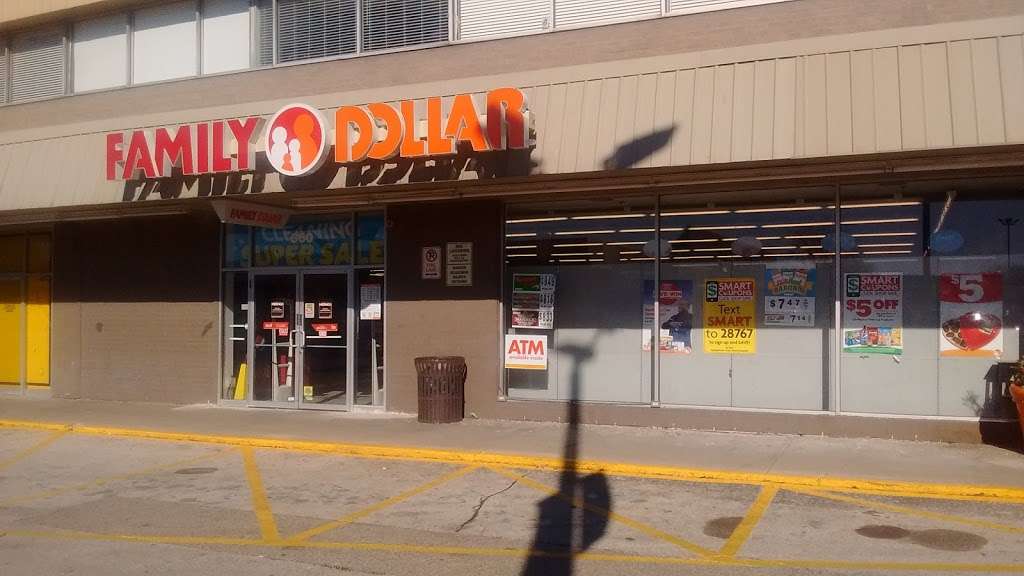 Family Dollar | 660 N Milwaukee Ave, Prospect Heights, IL 60070, USA | Phone: (847) 279-3971