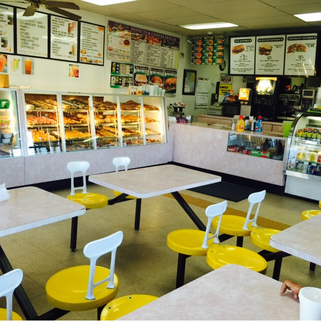 Moreno Family Donuts | 24541 Alessandro Blvd, Moreno Valley, CA 92553, USA | Phone: (951) 247-2613