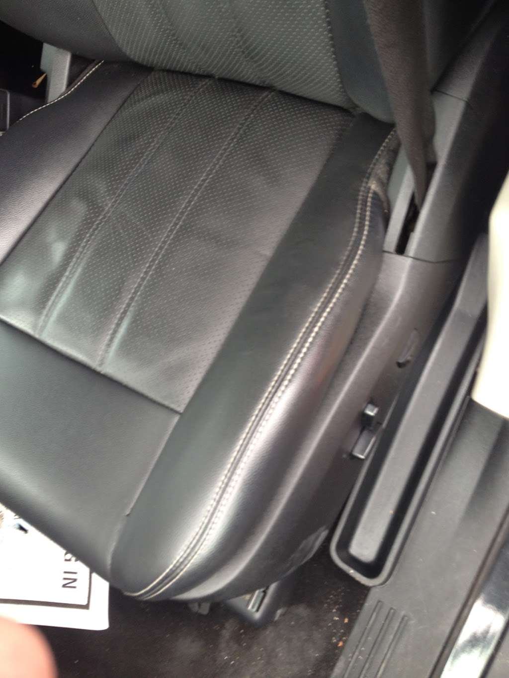 Leather Repair NYC | 161-25 29th Ave, Flushing, NY 11358, USA | Phone: (917) 776-4304