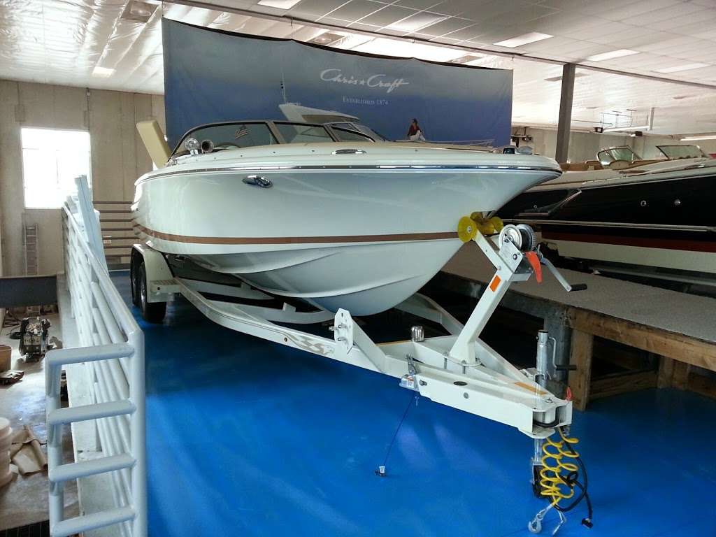 Great Lakes Yacht Sales | 443 50th St, Kenosha, WI 53140 | Phone: (262) 654-0207