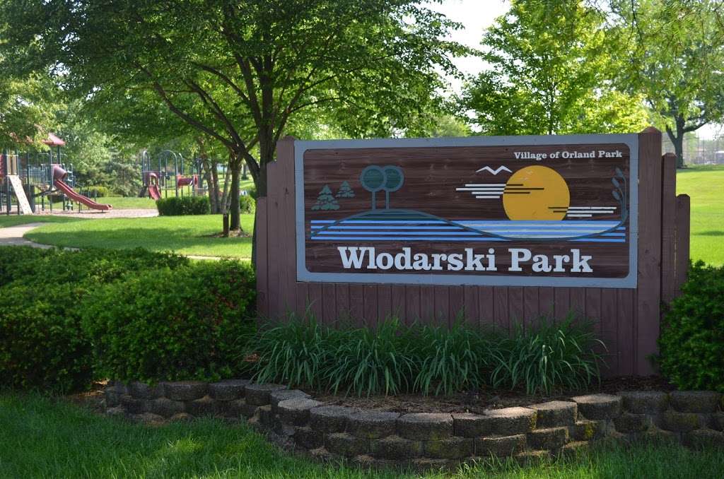 Wlodarski Park | 16651 Robinhood Dr, Orland Park, IL 60462 | Phone: (708) 403-6219