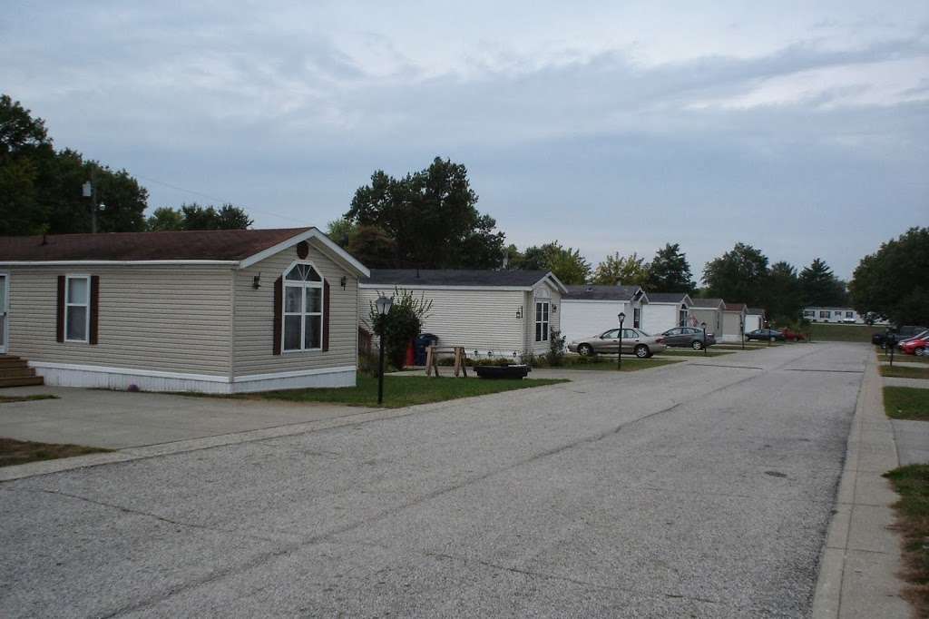 Ten Oaks Mobile Home Community | 2103 IN-10, Lake Village, IN 46349, USA | Phone: (219) 345-4198
