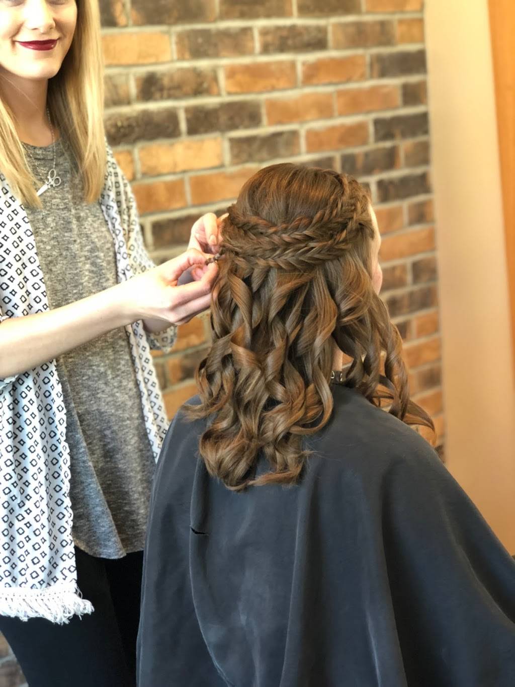 MCV Salon | 351 E Main St, Sun Prairie, WI 53590, USA | Phone: (608) 837-4977