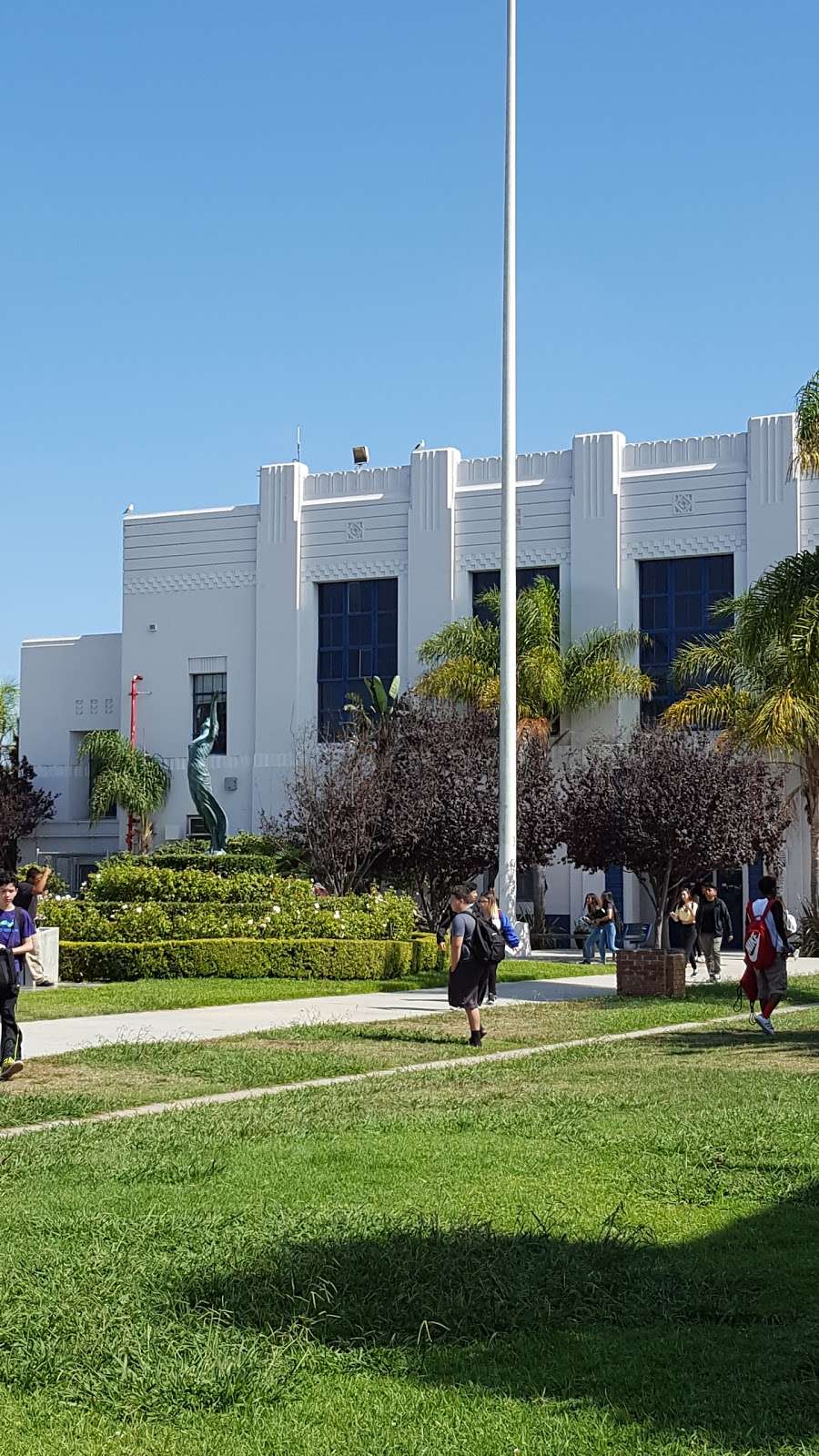 Venice High School | 13000 Venice Blvd, Los Angeles, CA 90066 | Phone: (310) 577-4200