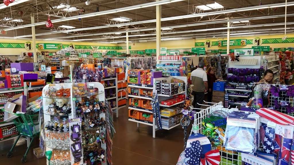 Dollar Tree | 3454 N Salida St, Aurora, CO 80011, USA | Phone: (303) 371-0373