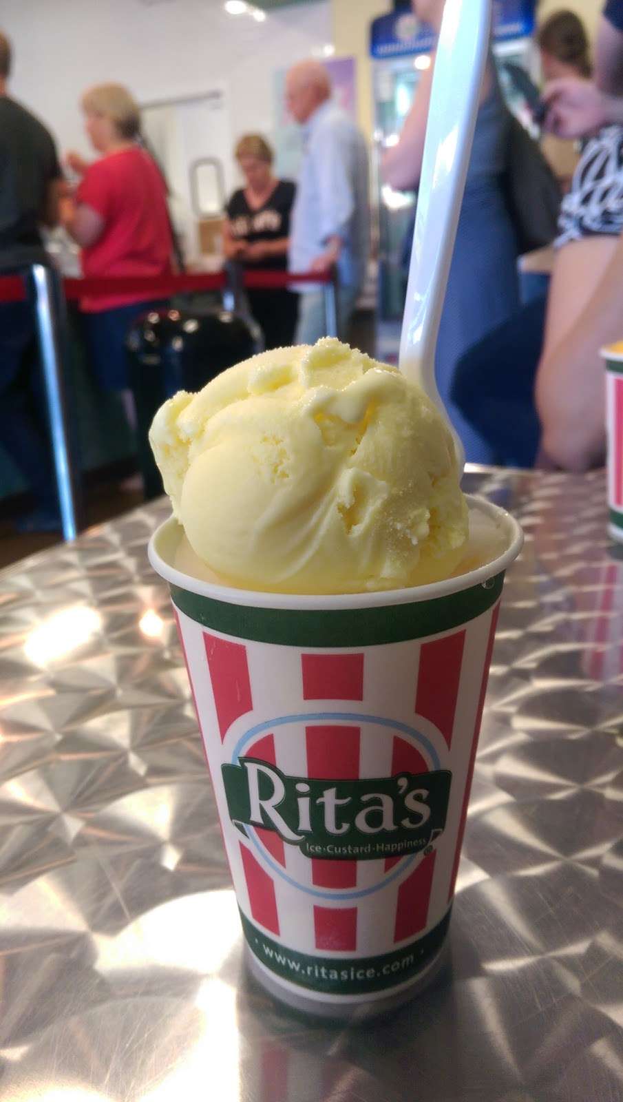 Ritas Italian Ice & Frozen Custard | 26775 Hayward Blvd, Hayward, CA 94542 | Phone: (510) 342-5139