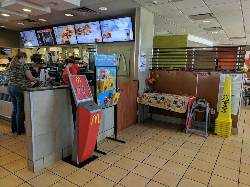 McDonalds | 11995 N, US-31, Edinburgh, IN 46124, USA | Phone: (812) 526-8458