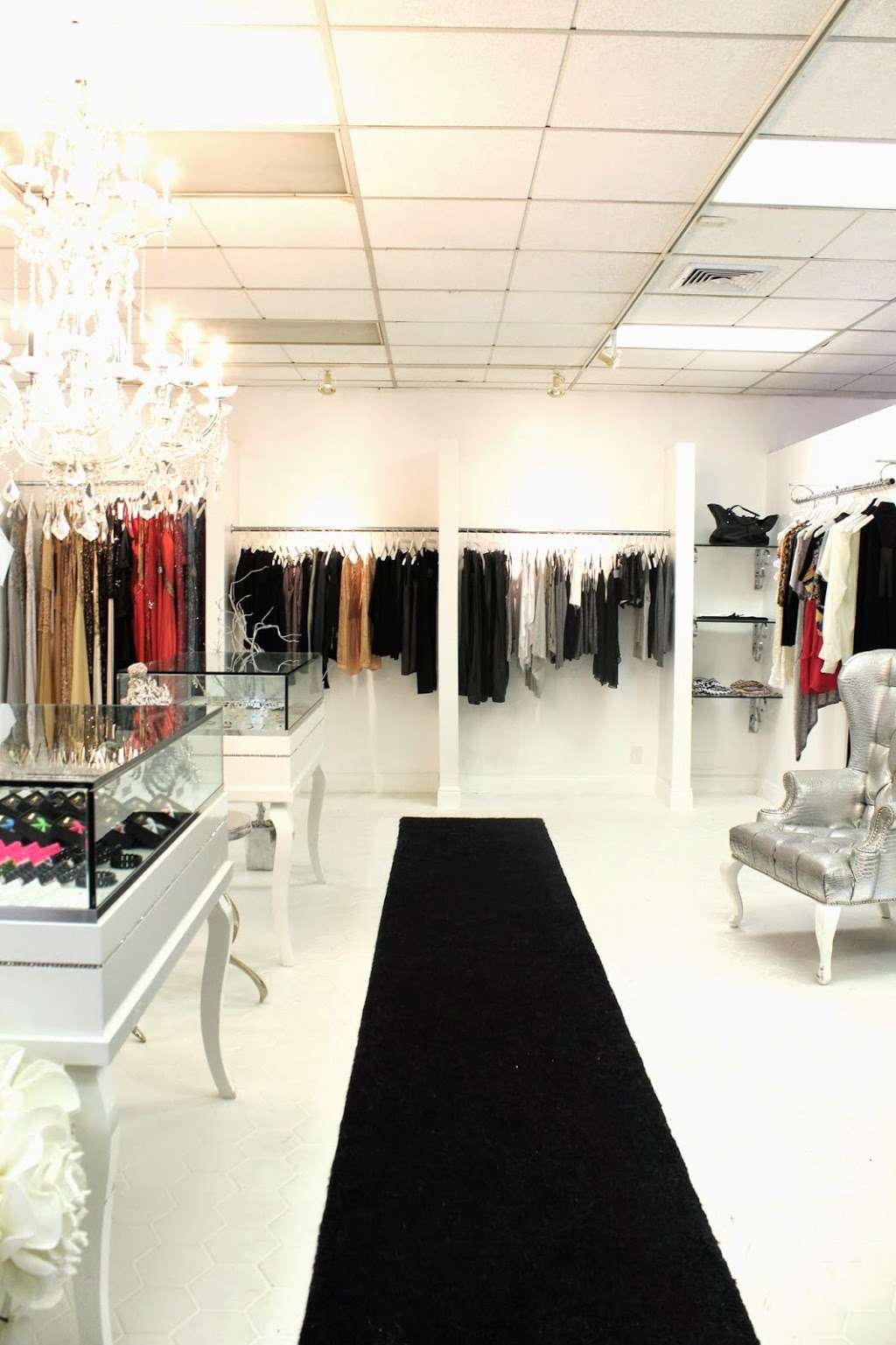 Elle Studio | 4142 N 28th Ave, Hollywood, FL 33020, USA | Phone: (954) 588-2032