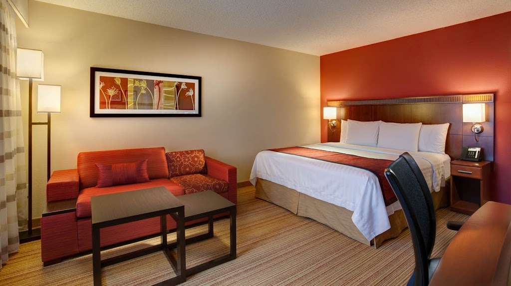 Courtyard by Marriott Dallas DFW Airport South/Irving | 2280 Valley View Ln, Irving, TX 75062, USA | Phone: (972) 790-8990