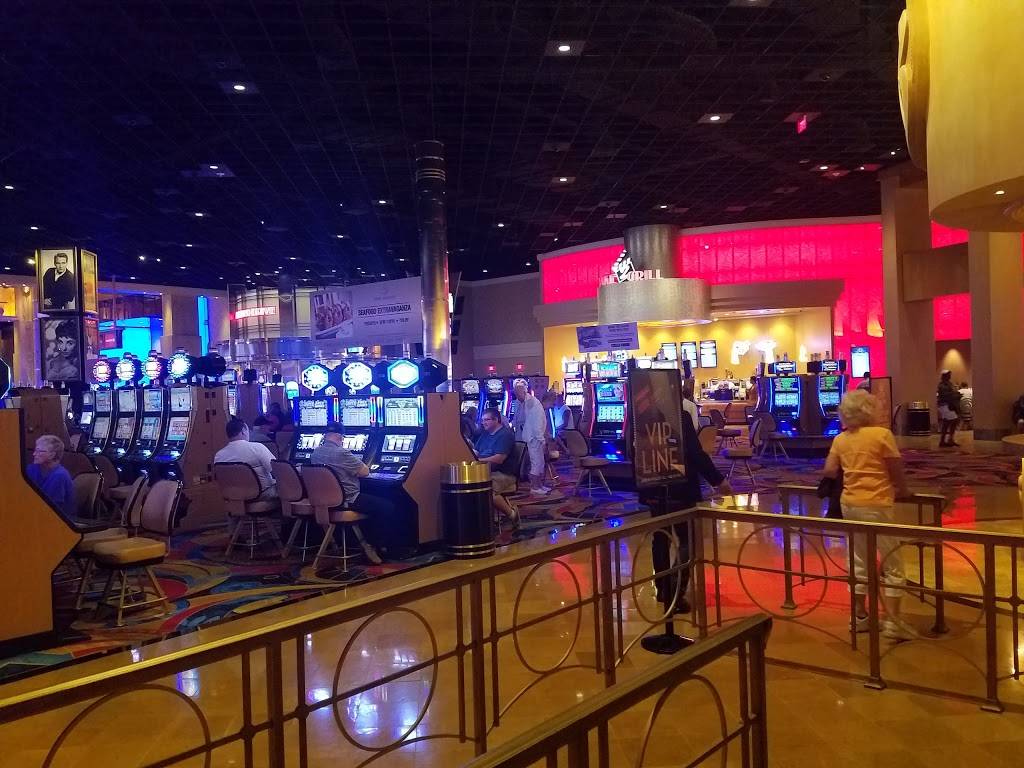 Hollywood Casino Toledo | 1968 Miami St, Toledo, OH 43605, USA | Phone: (419) 661-5200