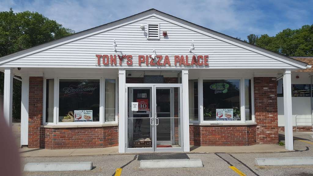 Tonys Pizza | 200 Pleasant View Ave, Smithfield, RI 02917, USA | Phone: (401) 231-1010