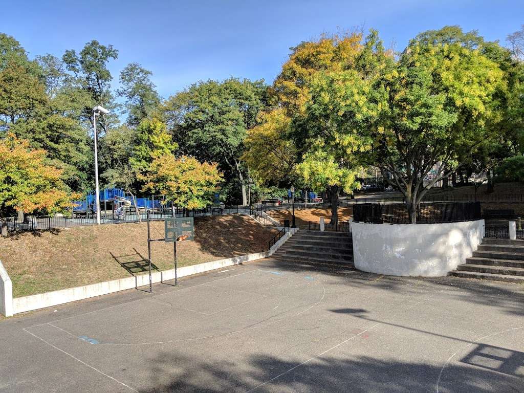 Seton Park | Independence Ave, Bronx, NY 10463, USA | Phone: (212) 639-9675