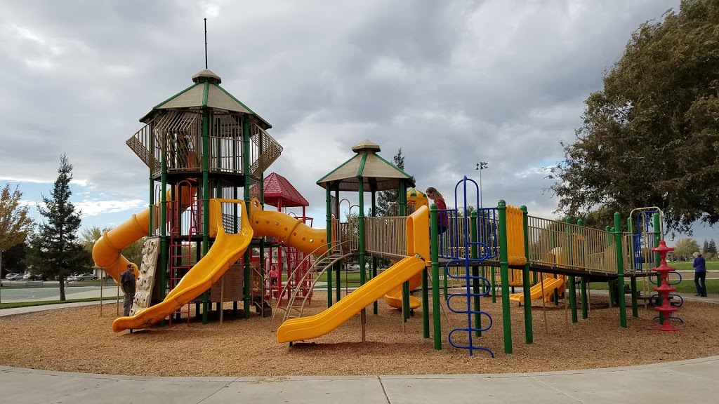 Woodward Community Park | 710 E Woodward Ave, Manteca, CA 95337, USA | Phone: (209) 456-8600