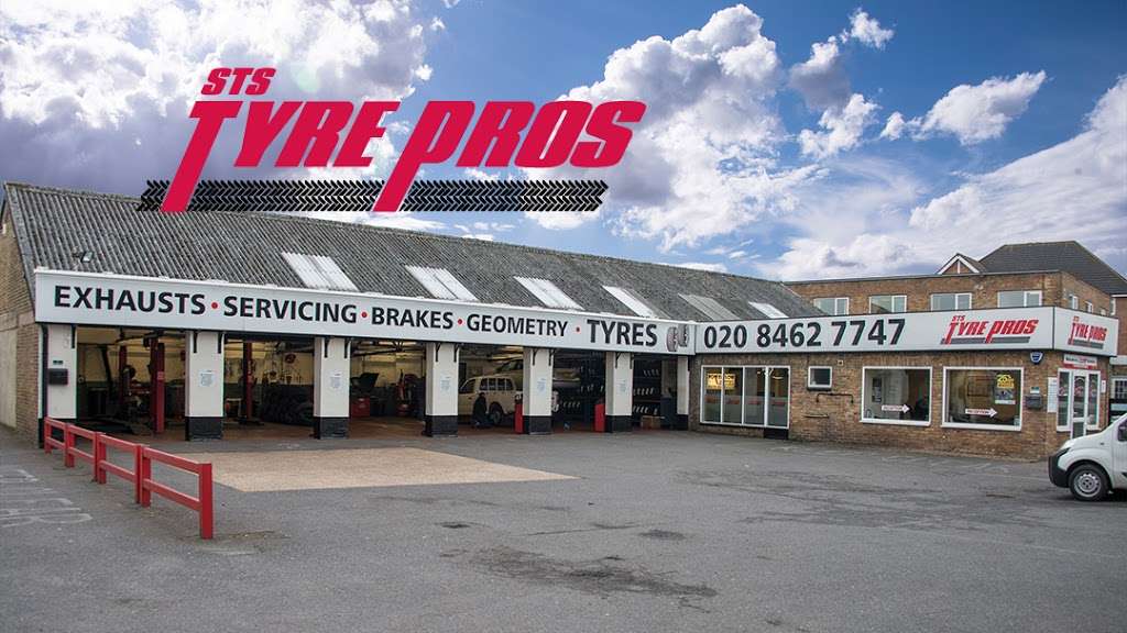 STS Tyre Pros Bromley | 13-25 Hastings Rd, Bromley BR2 8NA, UK | Phone: 020 8462 7747