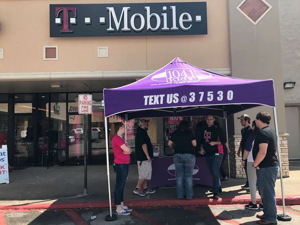 T-Mobile | 1806 N Velasco St, Angleton, TX 77515, USA | Phone: (979) 308-4565