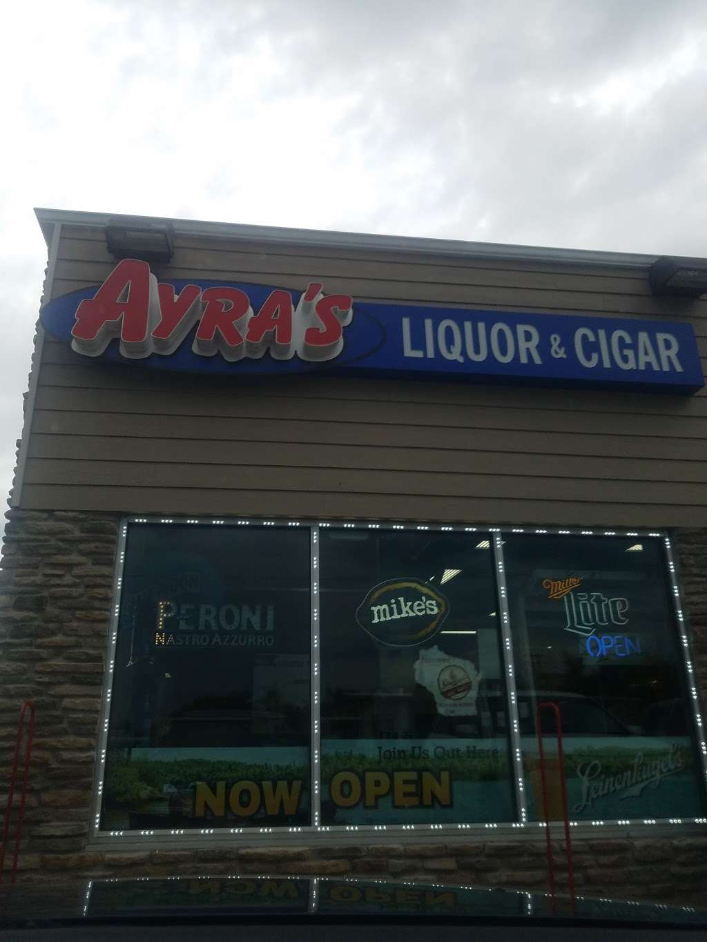 Ayras Liquor | 2121 Ole Davidson Rd, Mt Pleasant, WI 53405, USA | Phone: (262) 344-0673