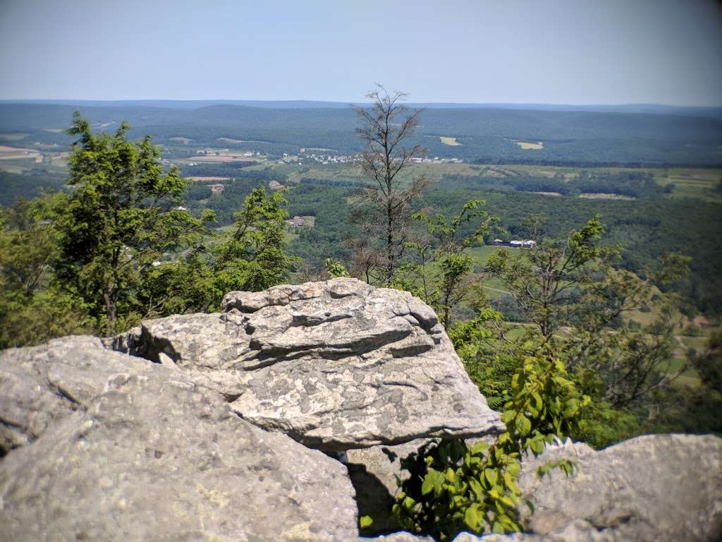 Hawk Mountain North Lookout | New Ringgold, PA 17960, USA | Phone: (610) 756-6961