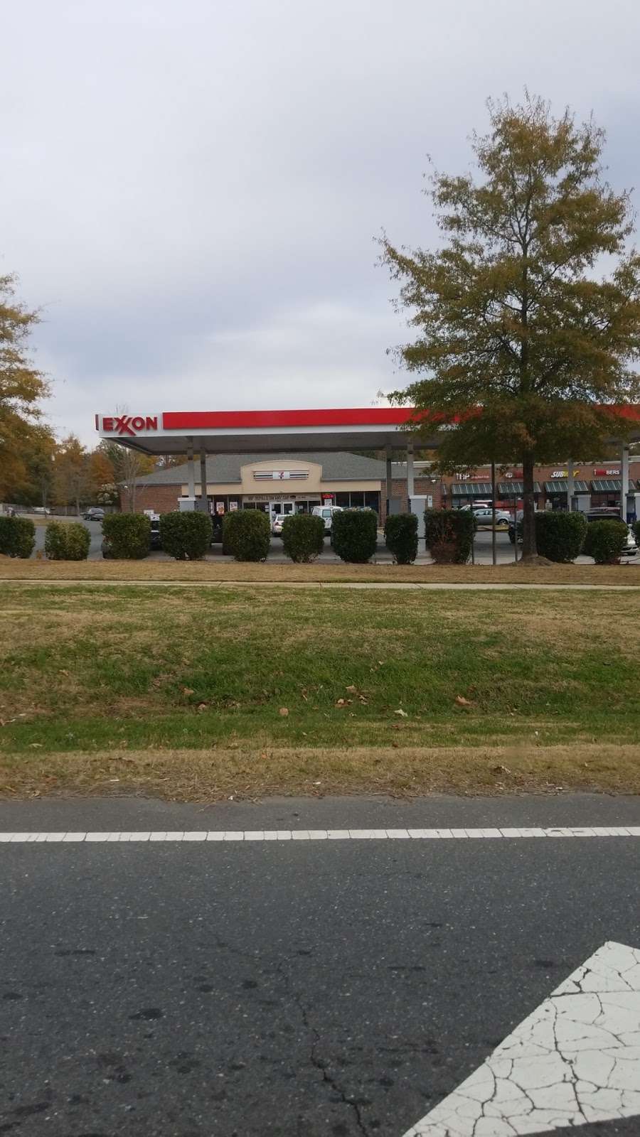 Exxon | 9502 Mt Holly-Huntersville Rd, Huntersville, NC 28078, USA | Phone: (704) 946-2828