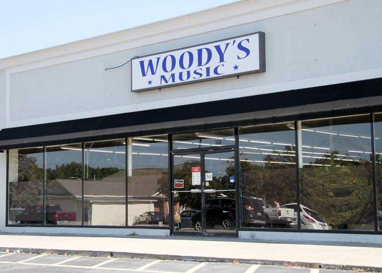 Woodys Music | 1118 Cherry Rd, Rock Hill, SC 29732, United States | Phone: (803) 324-9663