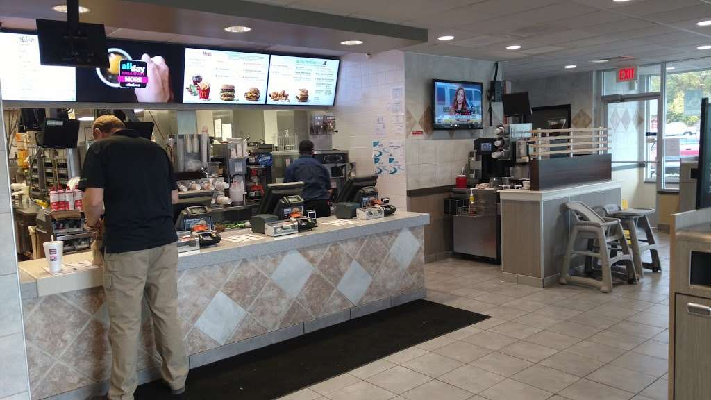 McDonalds | 11924 Buchanan Trail W, Mercersburg, PA 17236, USA | Phone: (717) 328-0111