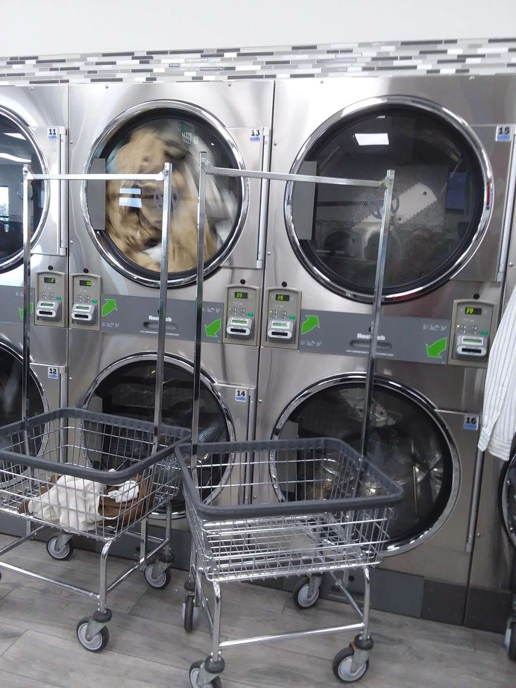 Smart Wash Laundry | 149 N Neltnor Blvd, West Chicago, IL 60185, USA | Phone: (630) 520-0531
