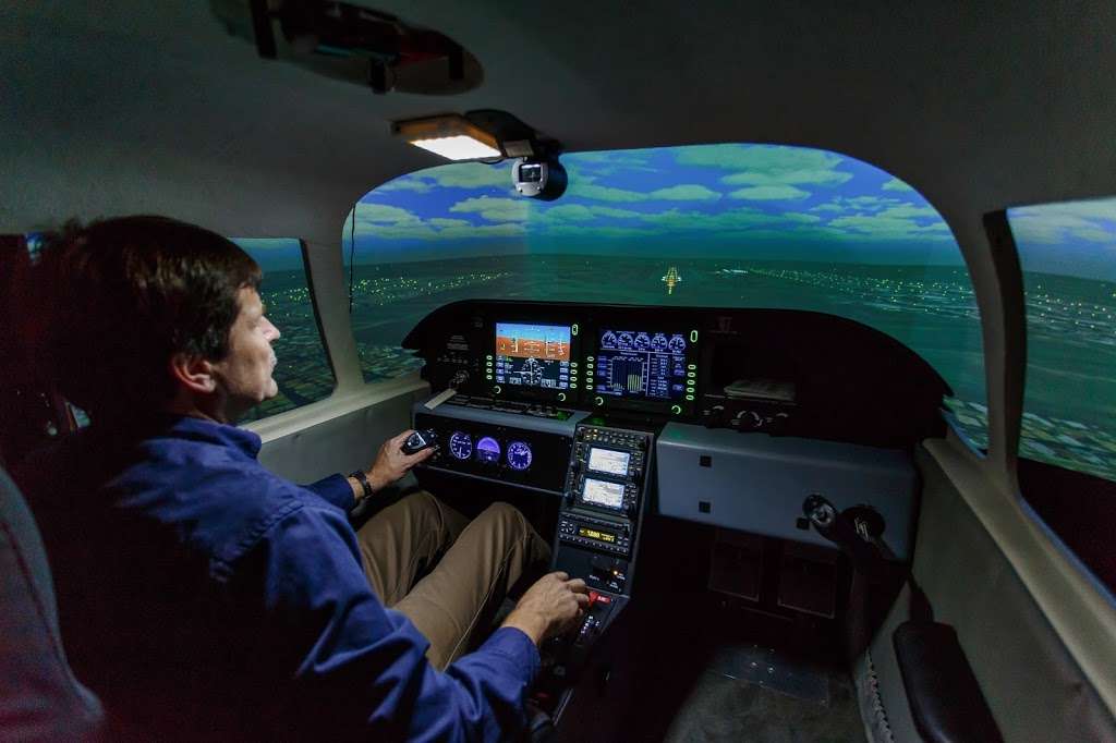 SIMPRO Flight Training | 43W450 US-30, Sugar Grove, IL 60554, USA | Phone: (630) 466-7100