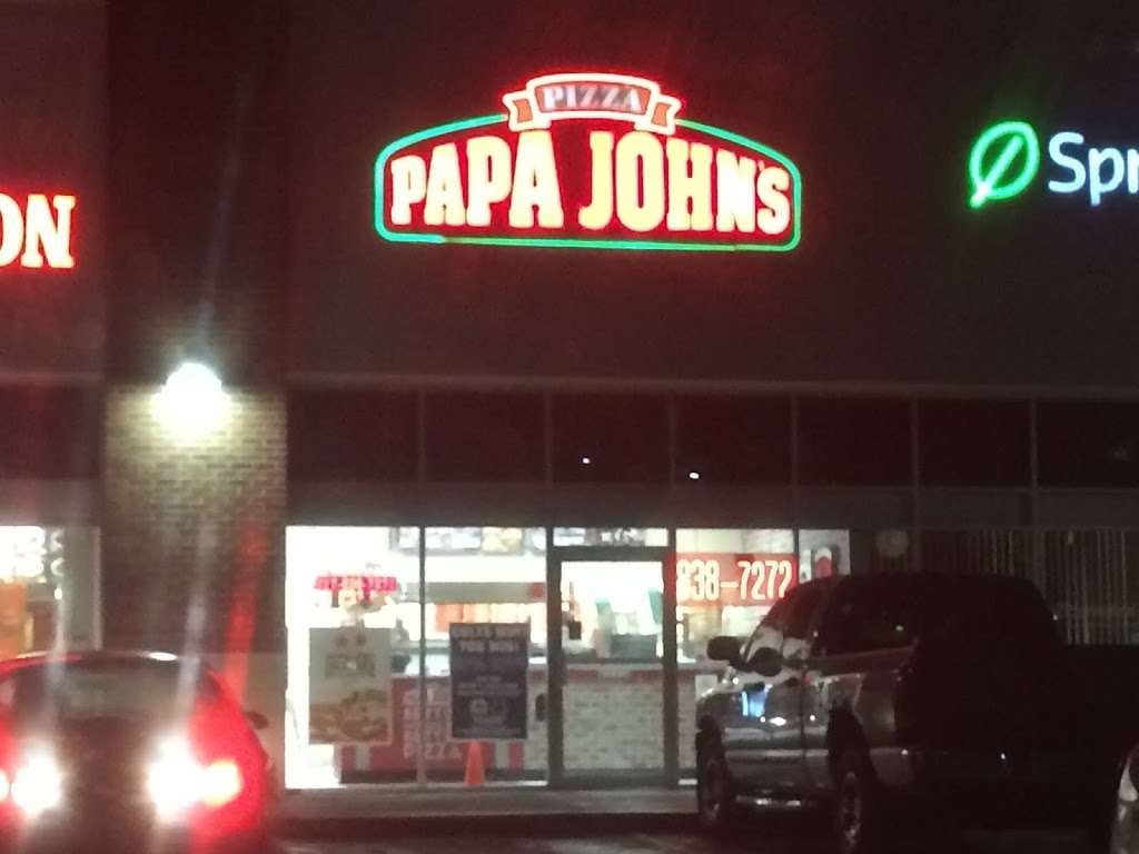 Papa Johns Pizza | 136 N Perry Rd, Plainfield, IN 46168, USA | Phone: (317) 838-7272
