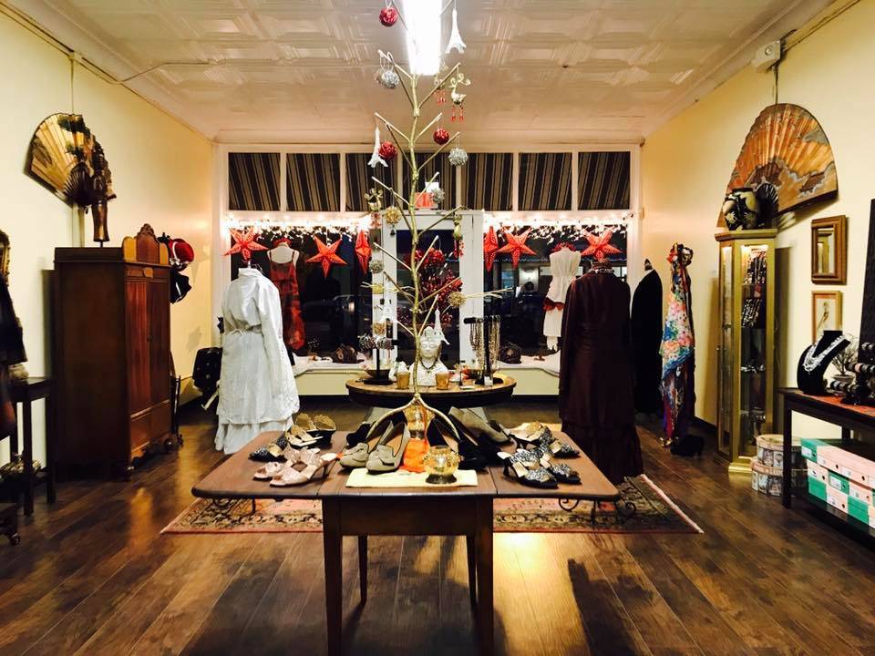 La Petite Boutique | 4034 MacArthur Ave, Richmond, VA 23227, USA | Phone: (804) 787-4242