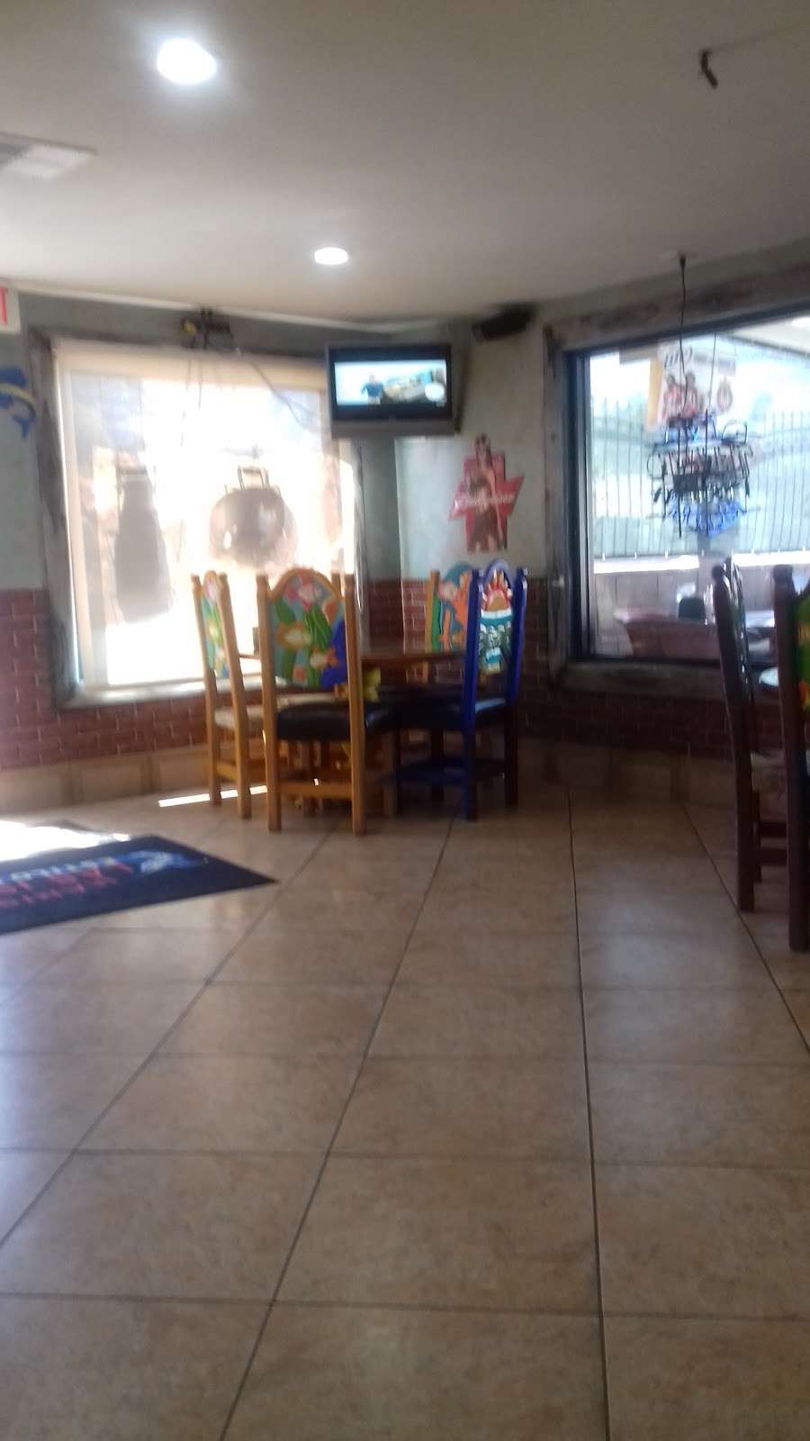 Mariscos Las Islitas | 11111 Main St, Lamont, CA 93241, USA | Phone: (661) 845-7586