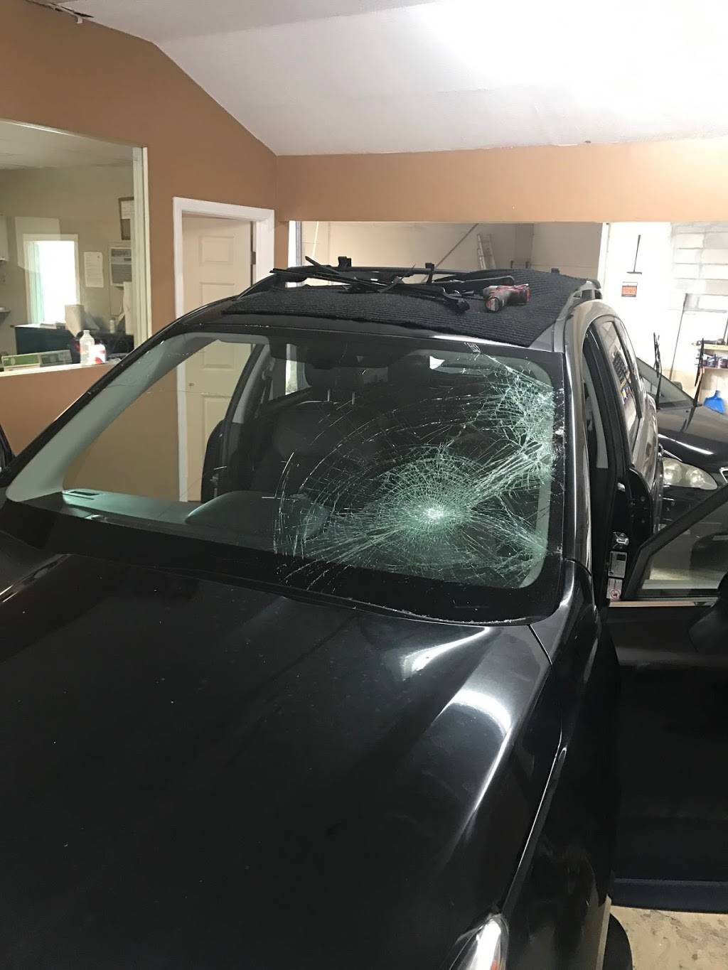 MAJESTY MOBILE AUTO GLASS REPAIR SHOP SAN DIEGO CA | 532 28th St, San Diego, CA 92102, USA | Phone: (619) 485-2681