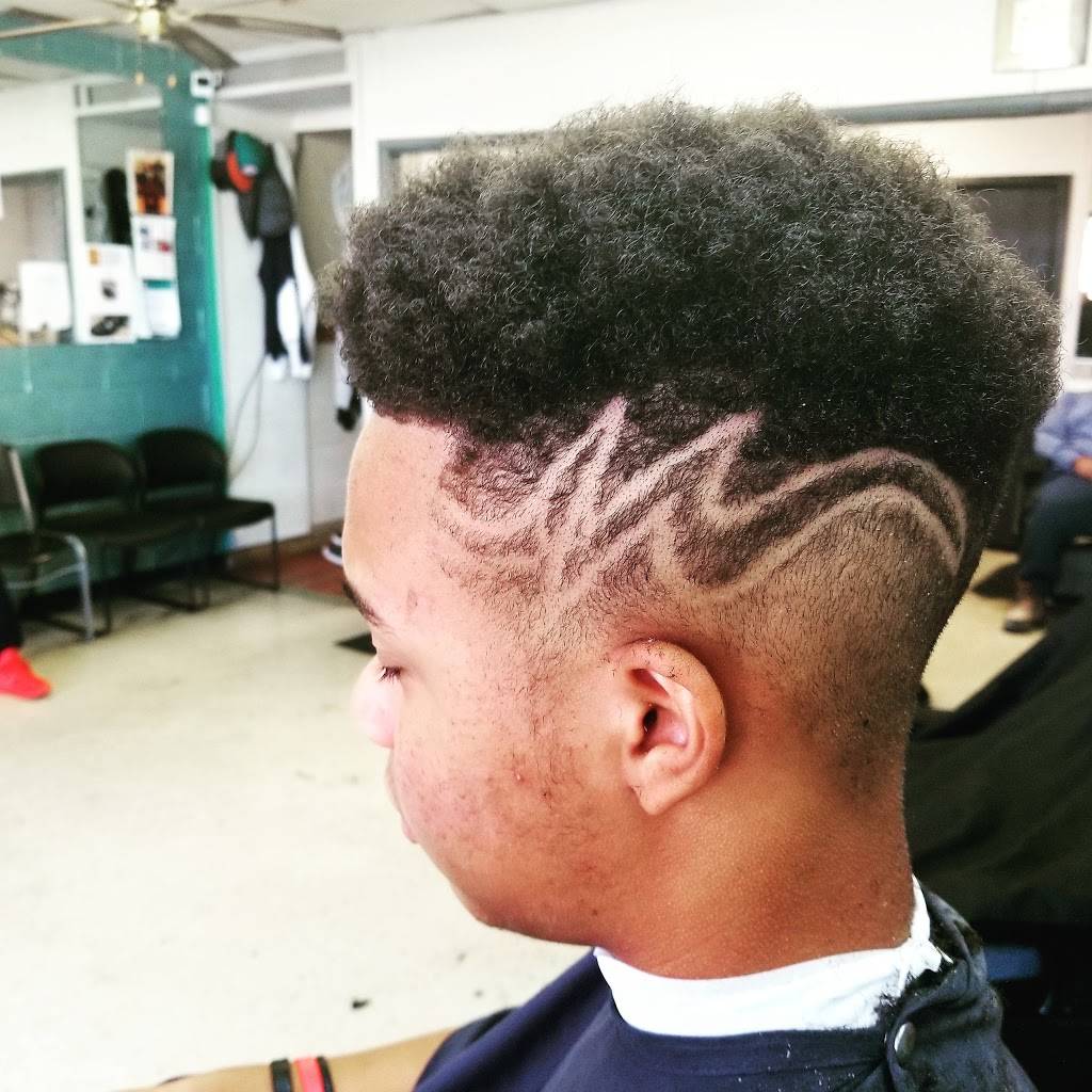 Uptown Barber Shop | 10710 N May Ave, Oklahoma City, OK 73120, USA | Phone: (405) 936-6480