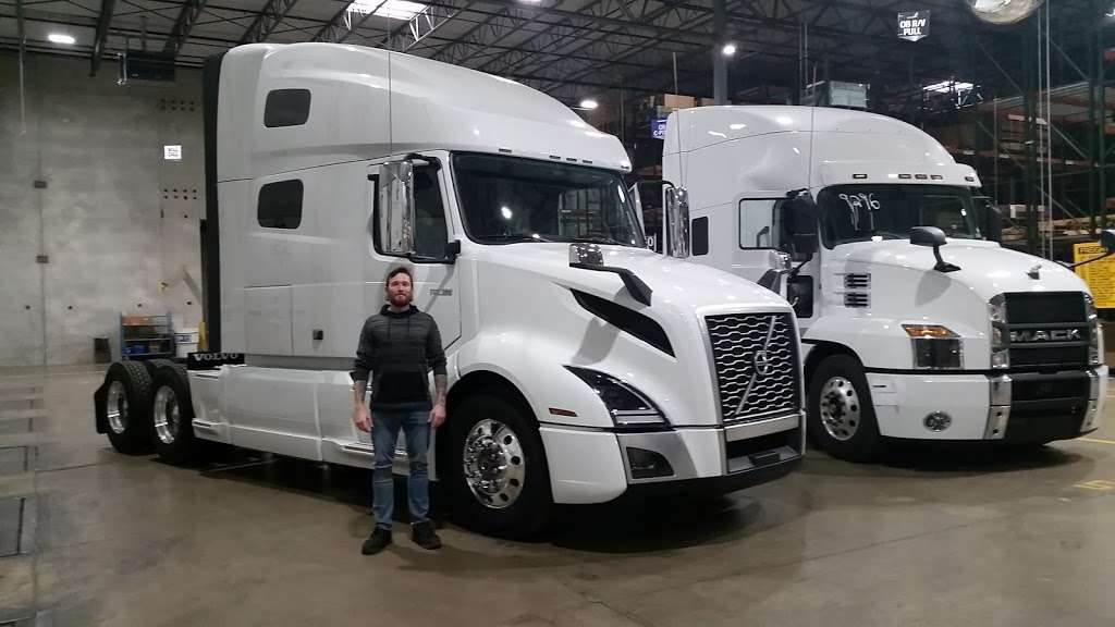 Volvo Parts North America | 3900 Rock Creek Blvd, Joliet, IL 60431, USA | Phone: (815) 207-2000