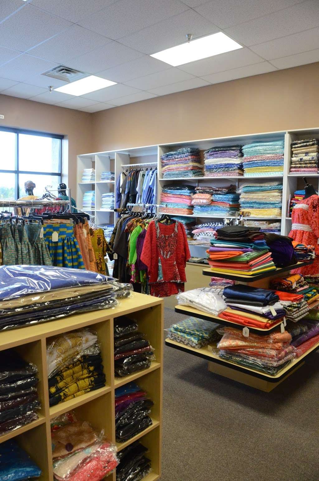 Funmi Fabrics | 127 W 159th St, Harvey, IL 60426 | Phone: (708) 893-0425