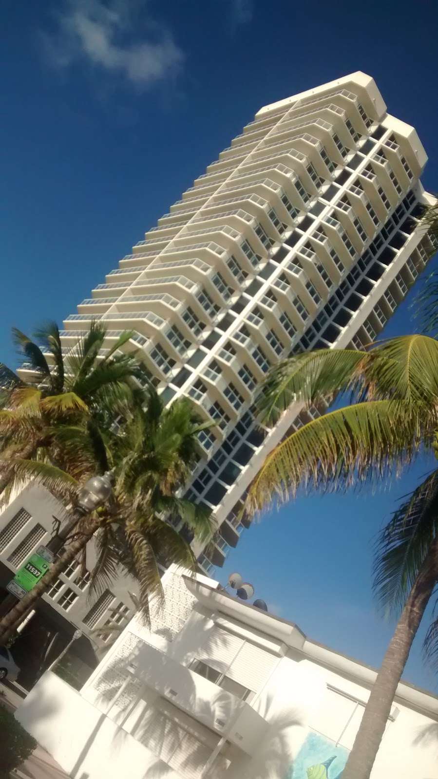 Hawaii Hotel | 7430 Ocean Terrace, Miami Beach, FL 33141, USA | Phone: (305) 866-1648