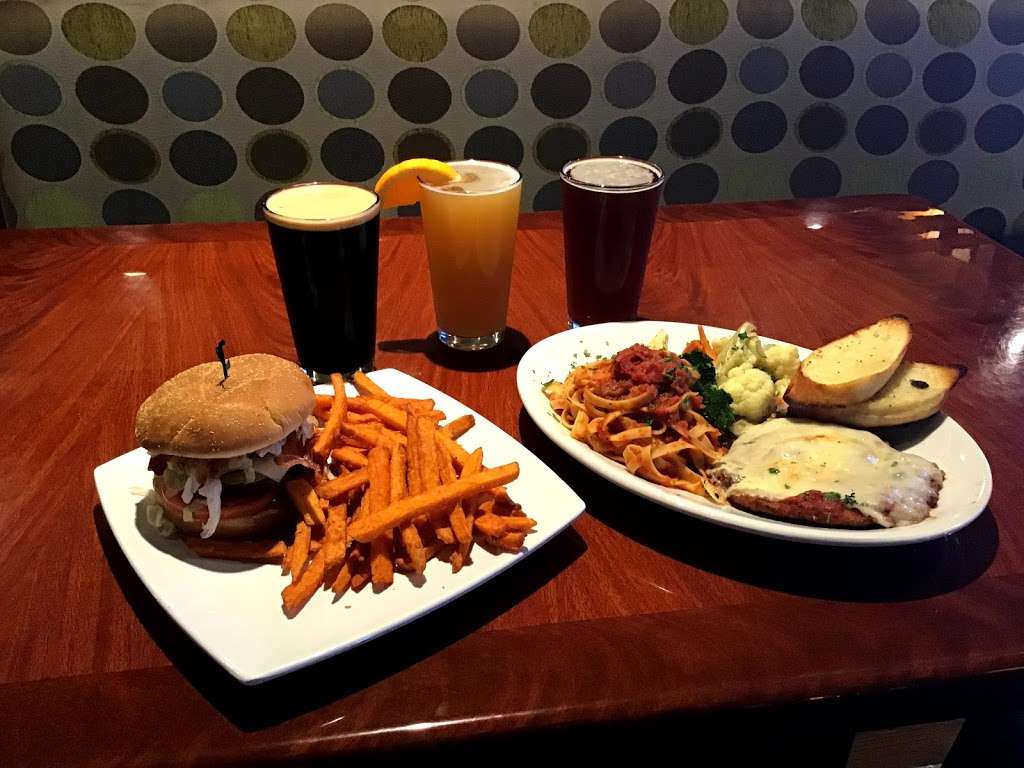 Hillcrest Restaurant and Taphouse | 2709 Hillcrest Ave, Antioch, CA 94531, USA | Phone: (925) 522-2222