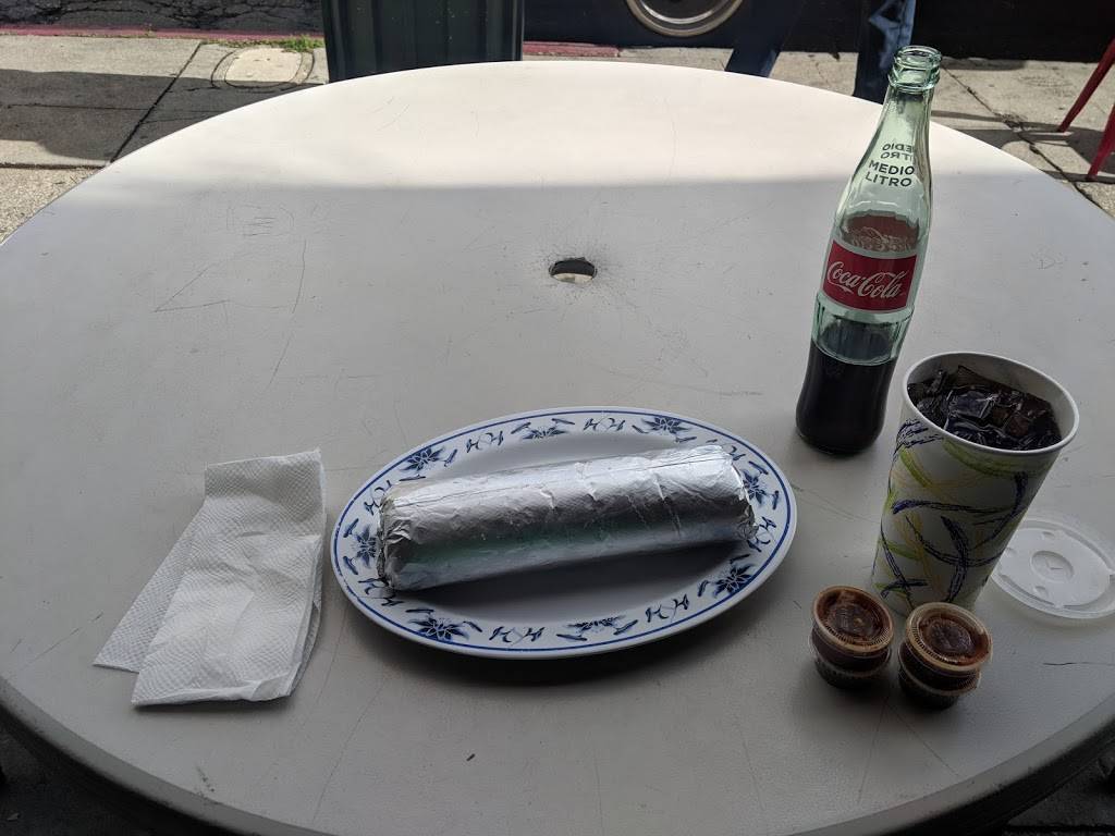 Taqueria Las Comadres | 2081 Mountain Blvd, Oakland, CA 94611, USA | Phone: (510) 339-9002