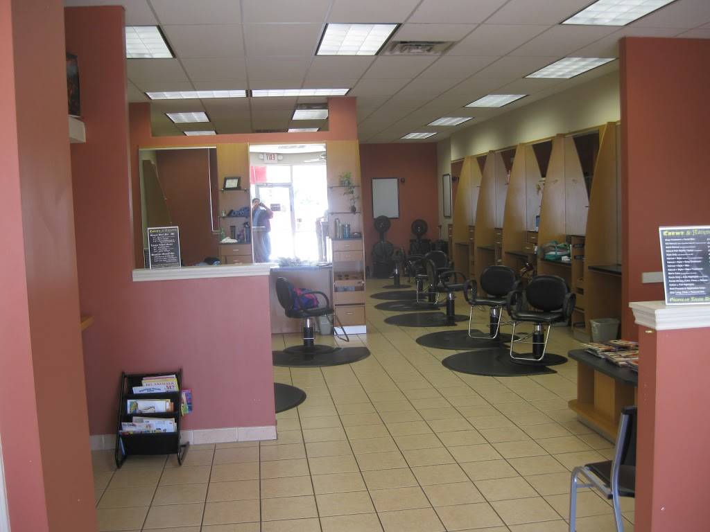 Crews & Hairdos Hair Salons | 1030 Norwood Park Blvd #310, Austin, TX 78753, USA | Phone: (512) 953-1460