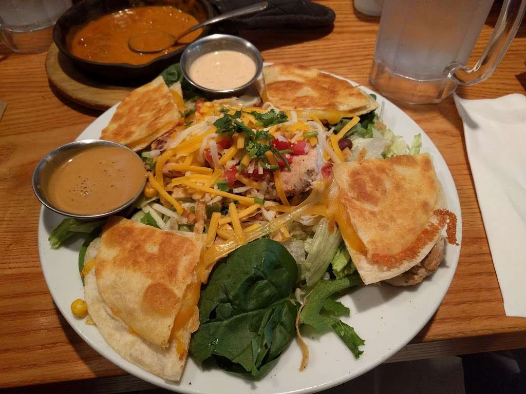 Chilis Grill & Bar | 1275 Hilltop Rd, St Joseph, MI 49085, USA | Phone: (269) 983-5518