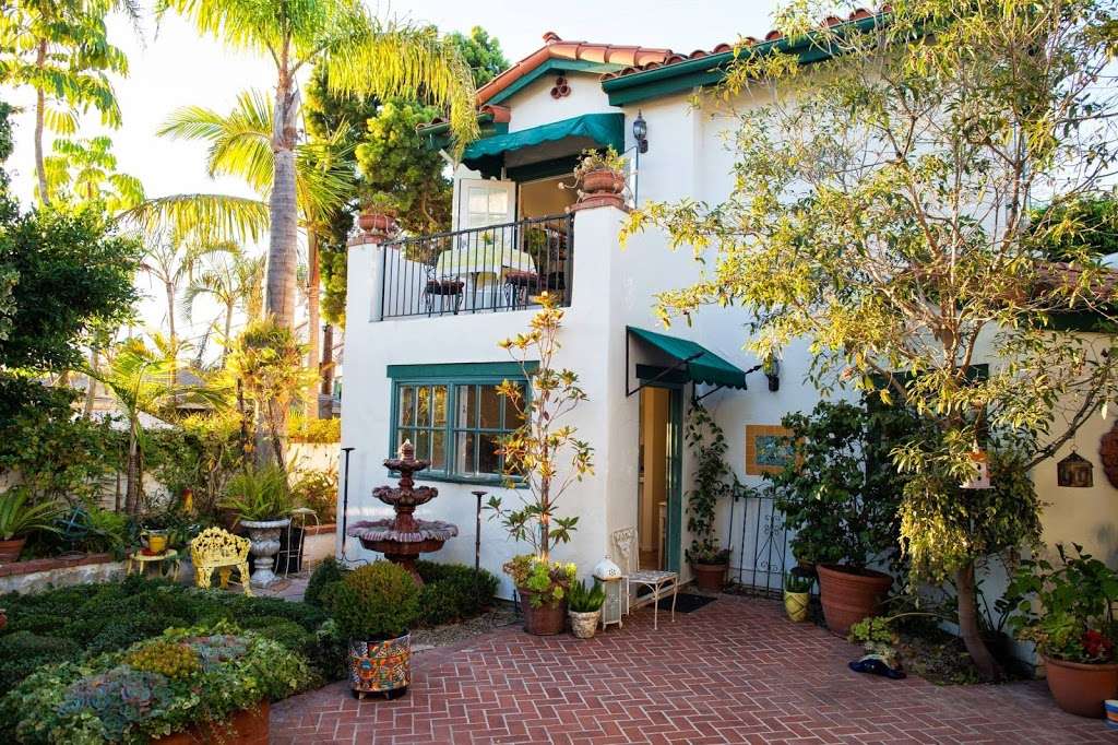 Garden Cottage at the Green Bed and Breakfast | 119 Avenida Santa Inez, San Clemente, CA 92672, USA | Phone: (949) 498-0593