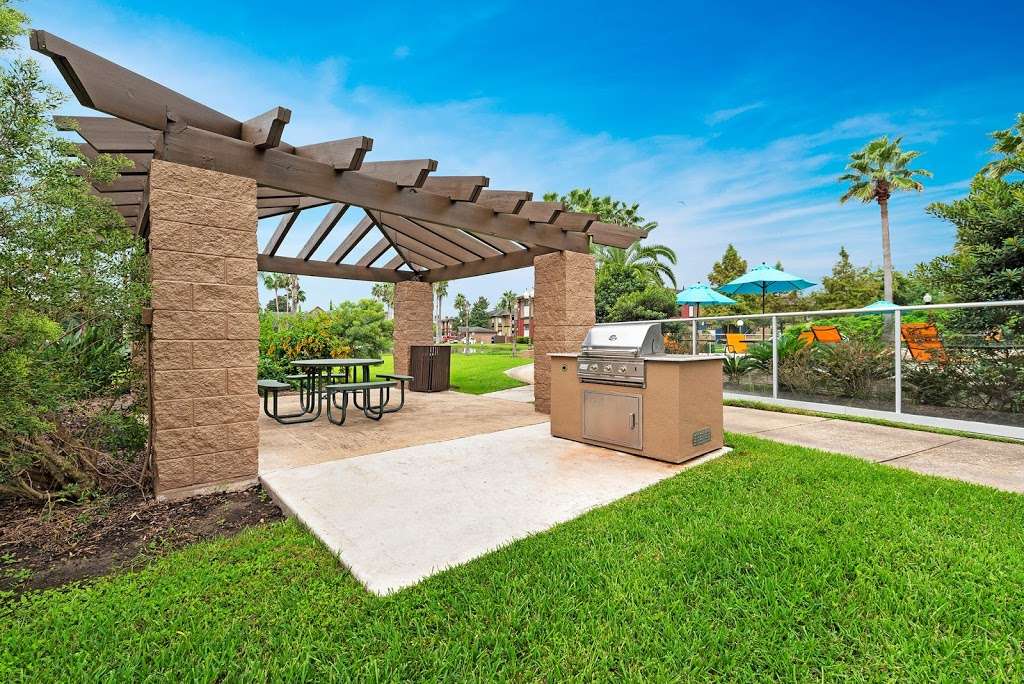 South Shore Lakes Apartments | 3850 Fm 518 Rd E, League City, TX 77573, USA | Phone: (281) 532-5256