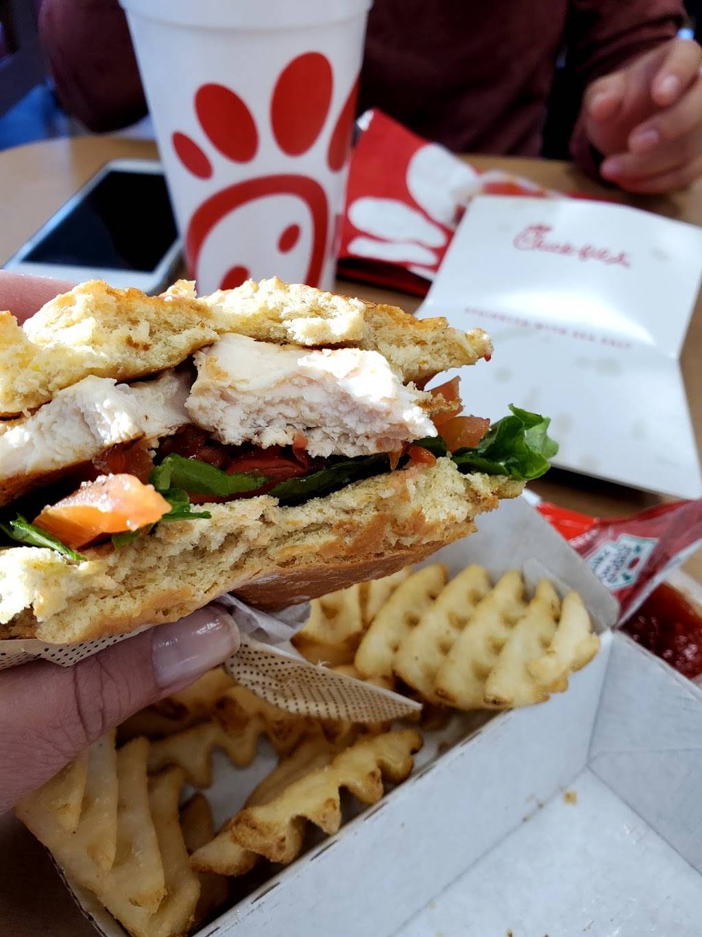 Chick-fil-A | 2889 Park Ave, Tustin, CA 92782, USA | Phone: (714) 258-1400