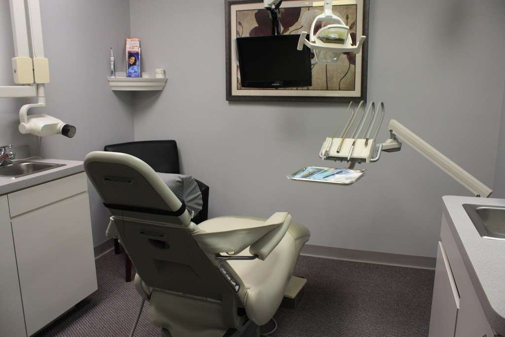 Gambla Dental | 7350 W College Dr STE #105, Palos Heights, IL 60463 | Phone: (708) 448-3323