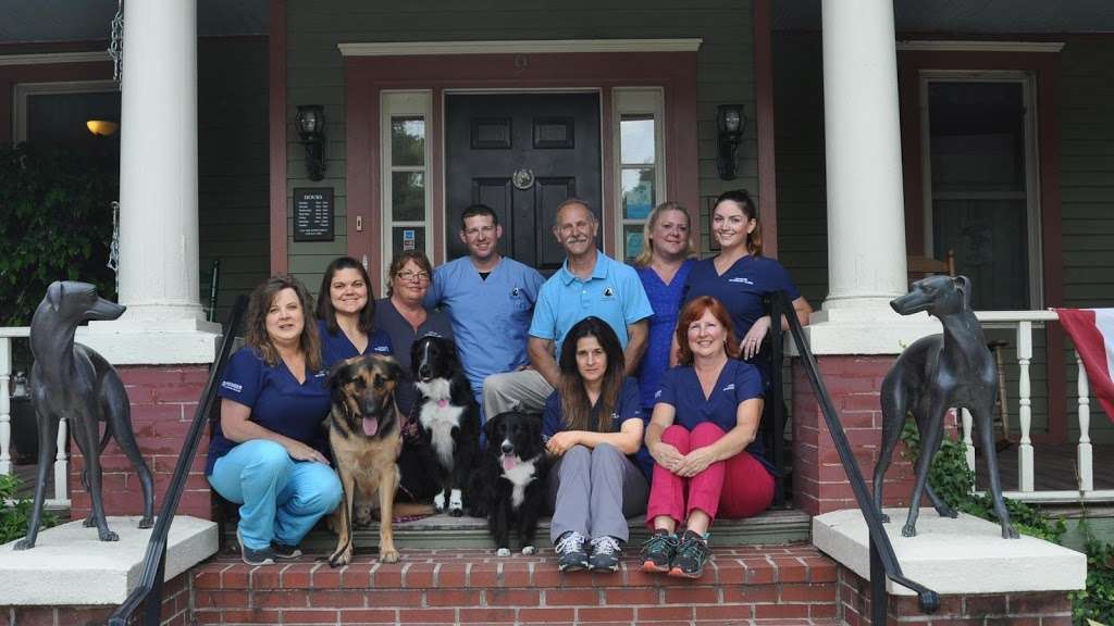 Caroline Veterinary Clinic | 9 N Central Ave, Ridgely, MD 21660, USA | Phone: (410) 634-2666