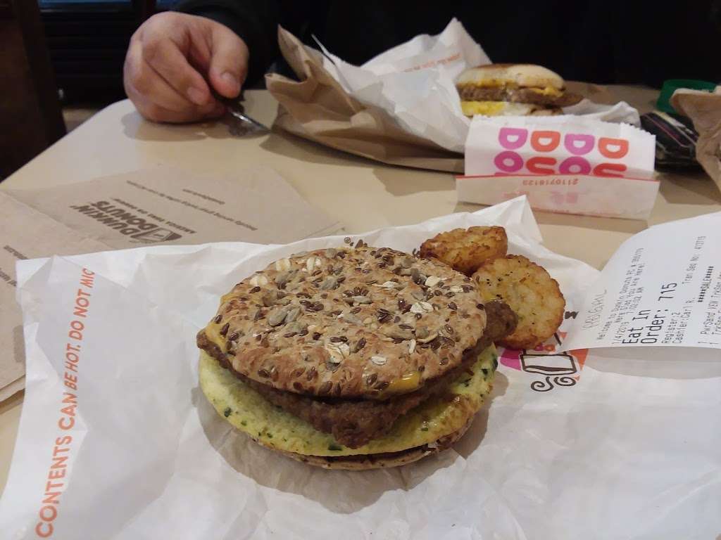 Dunkin | 1025 N 67th Ave Suite 5, Phoenix, AZ 85043, USA | Phone: (623) 208-5055