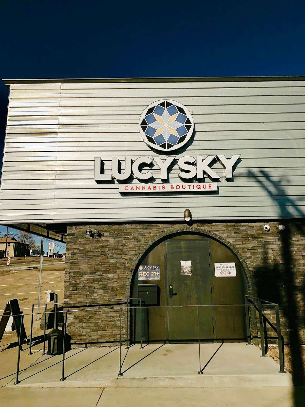 Lucy Sky Cannabis Boutique | 4444 S Federal Blvd, Englewood, CO 80110 | Phone: (303) 794-6742